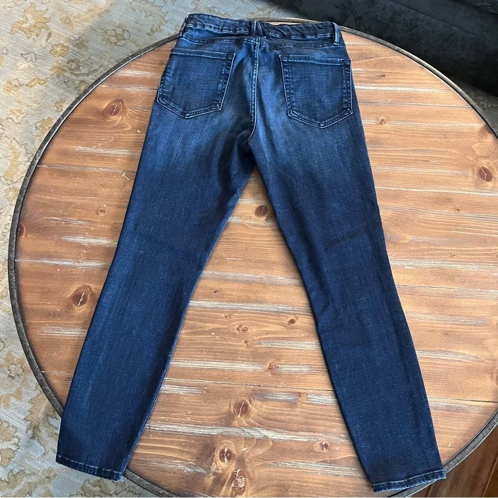 Good American Good Waist Crop Dark Wash 4/27